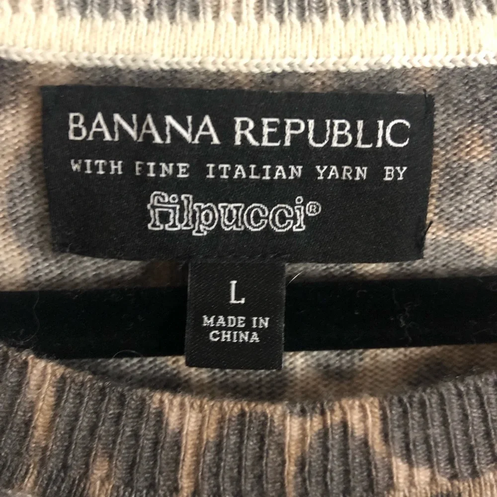 WOOL Banana Republic Leopard Print Fancy Cuff Sweater - Picture 2 of 6